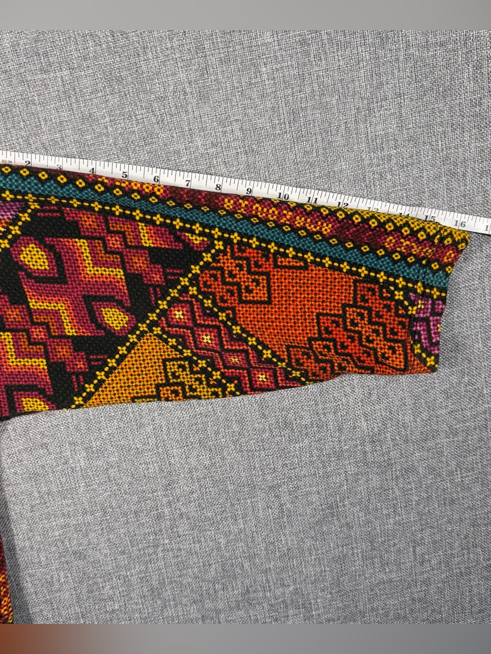FARM Rio Multicolor Aztec Cropped long sleeve sweat shirt - Picture 7 of 9